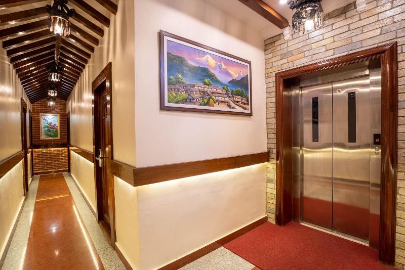 Airport Himalaya Boutique Hotel image