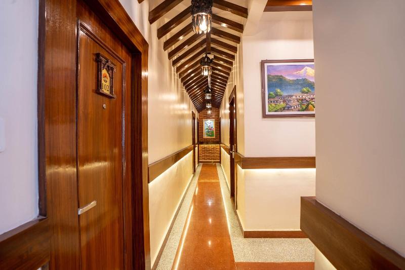 Airport Himalaya Boutique Hotel image