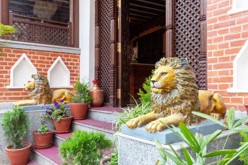 Airport Himalaya Boutique Hotel image