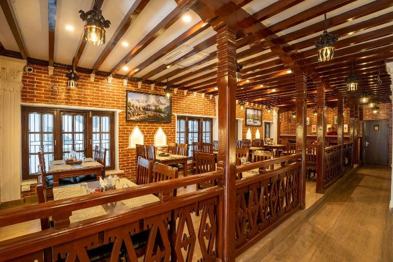 Airport Himalaya Boutique Hotel image
