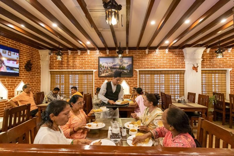 Airport Himalaya Boutique Hotel image