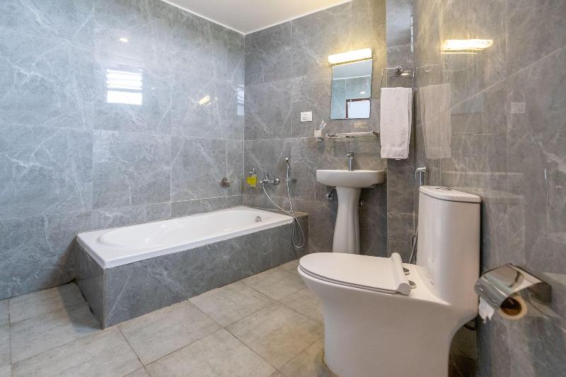 Airport Himalaya Boutique Hotel image