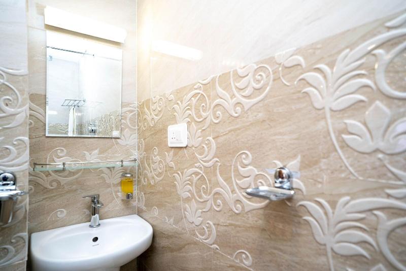Airport Himalaya Boutique Hotel image