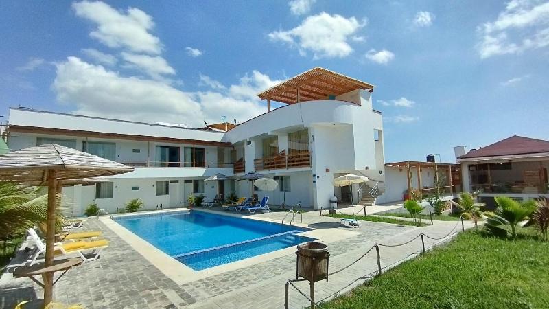 Prim Hotel Vichayito image