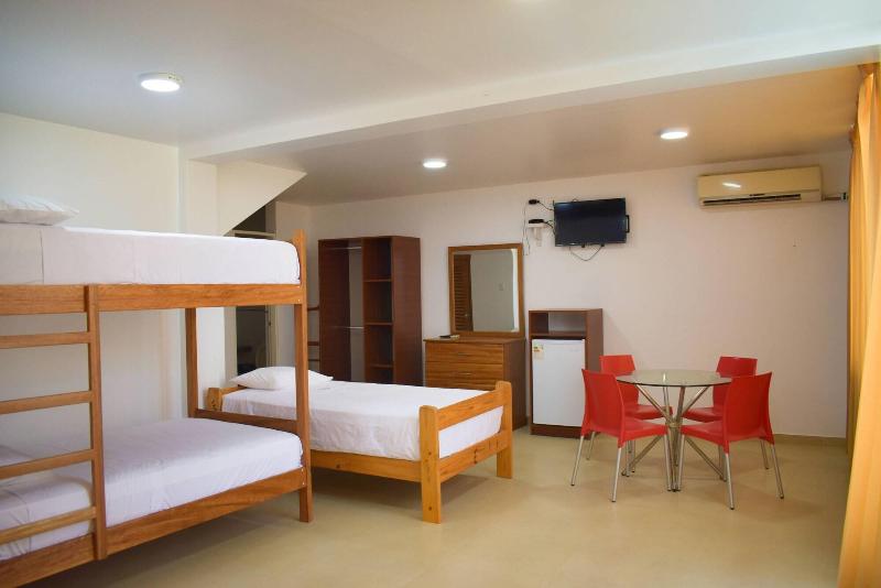 Prim Hotel Vichayito image