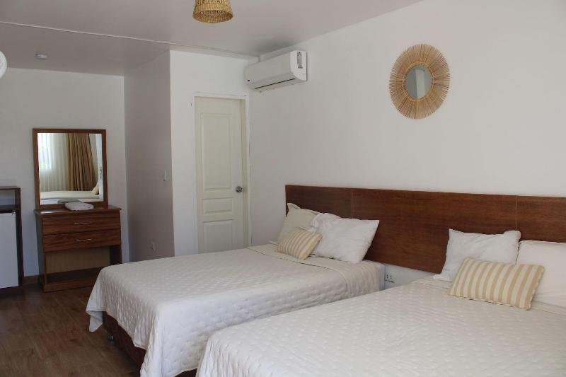Prim Hotel Vichayito image