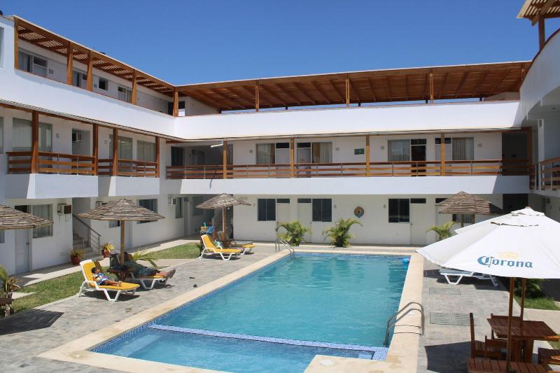 Prim Hotel Vichayito image