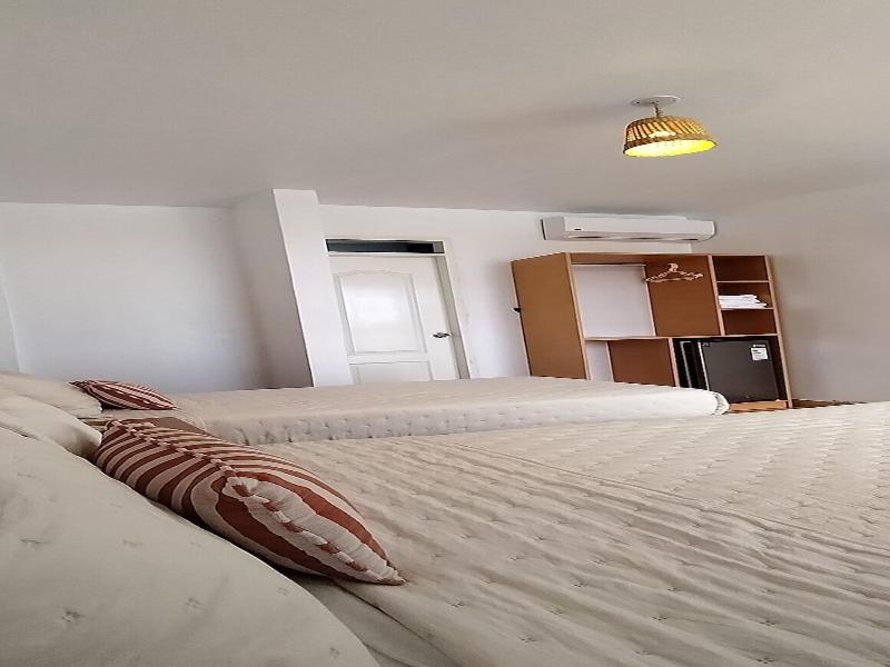 Prim Hotel Vichayito image