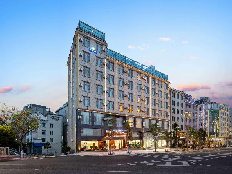 Days Inn By Wyndham Dali Erhai Park image
