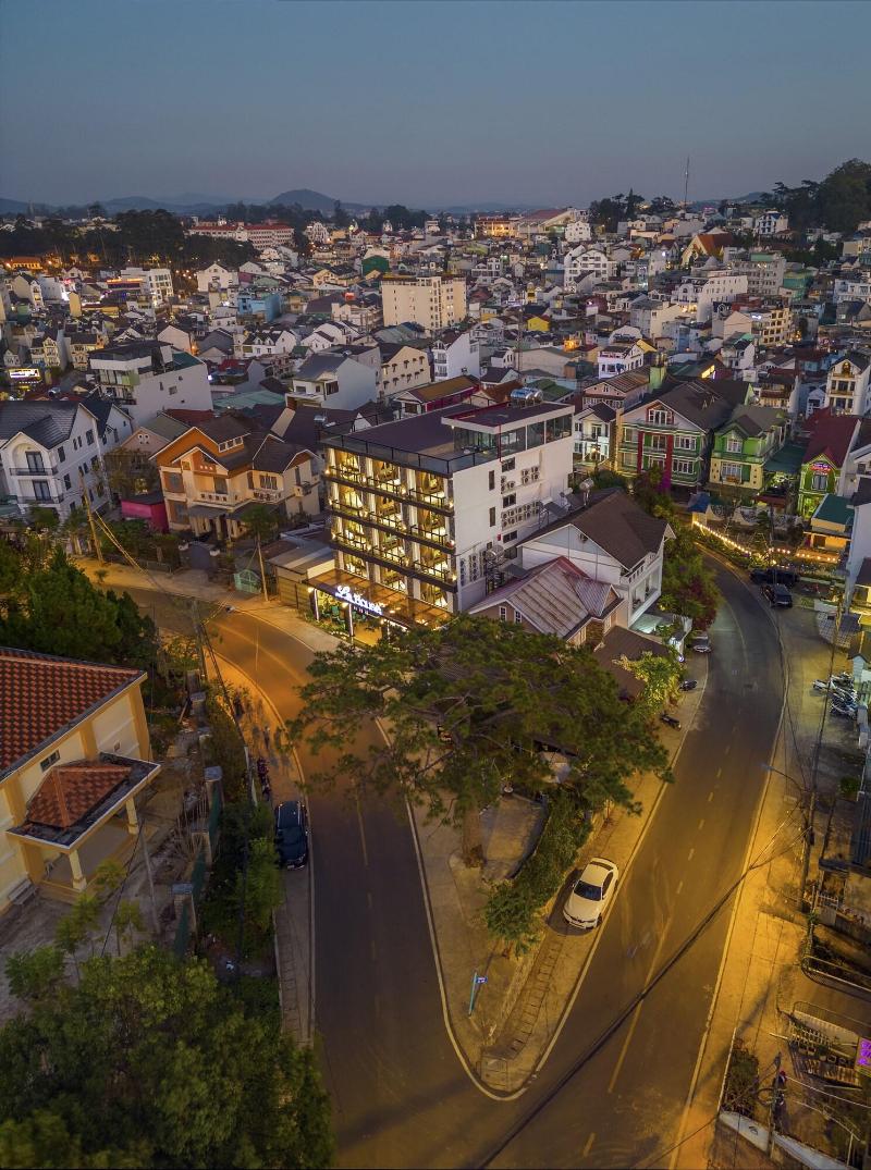 Le House Dalat image