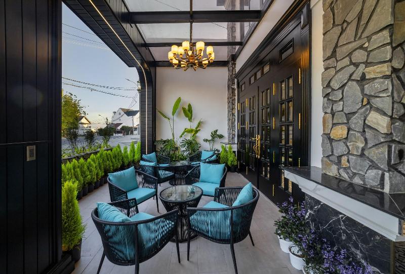 Le House Dalat image