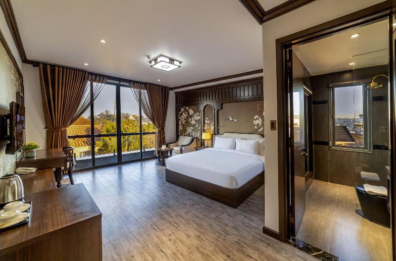 Le House Dalat image