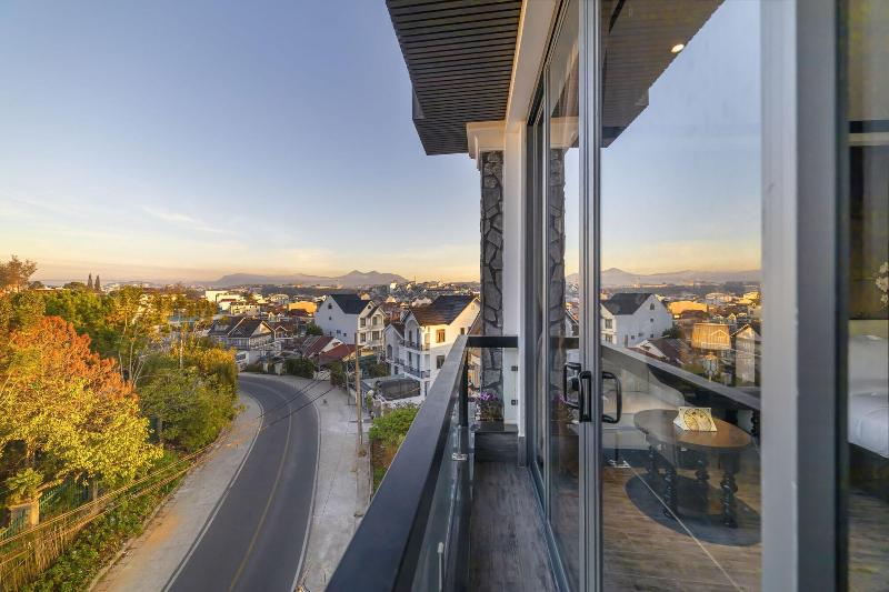 Le House Dalat image