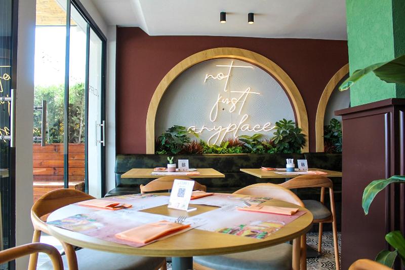 Echinus Hotels image