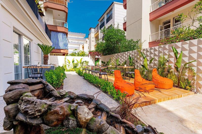 Echinus Hotels image