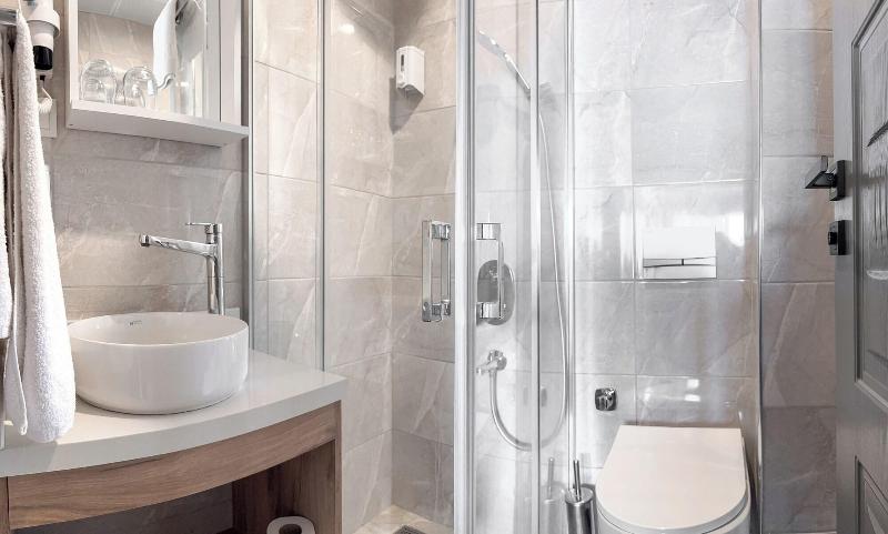 Echinus Hotels image