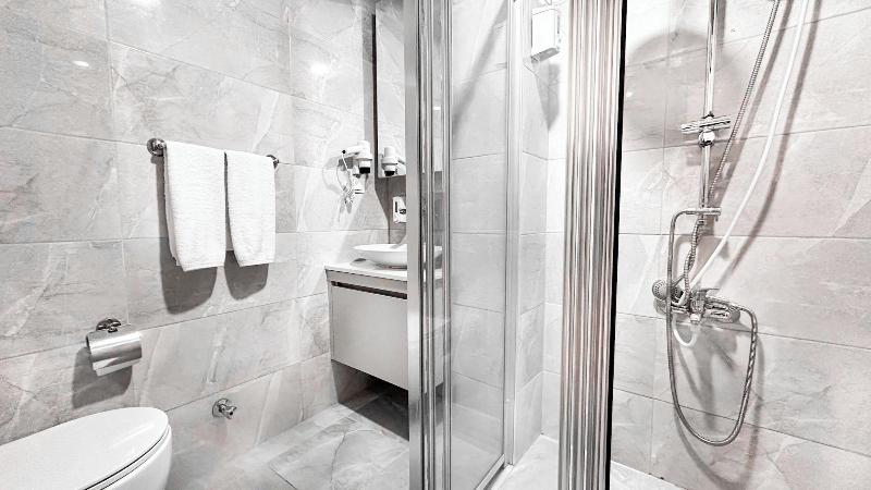 Echinus Hotels image
