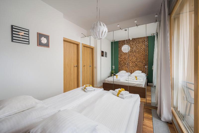 Aparthotel Warsaw Hub image