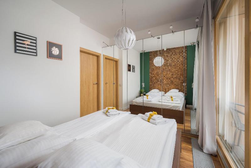 Aparthotel Warsaw Hub image