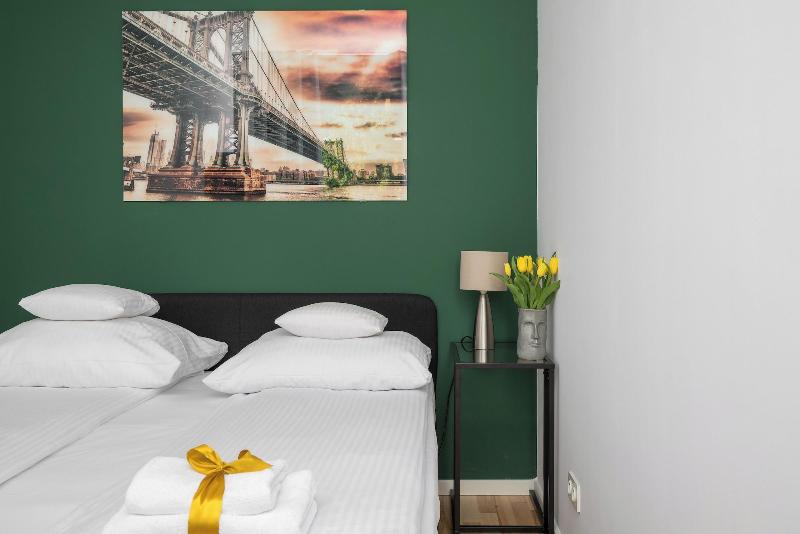Aparthotel Warsaw Hub image