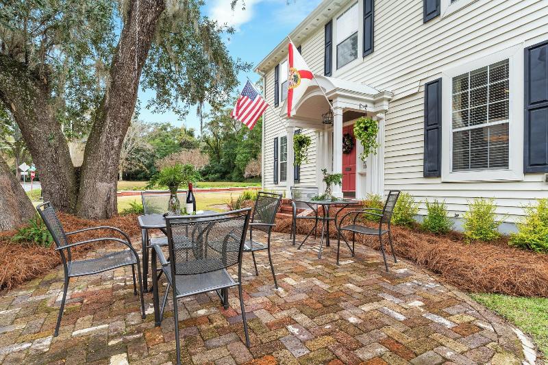 The Capitol Inn Tallahassee