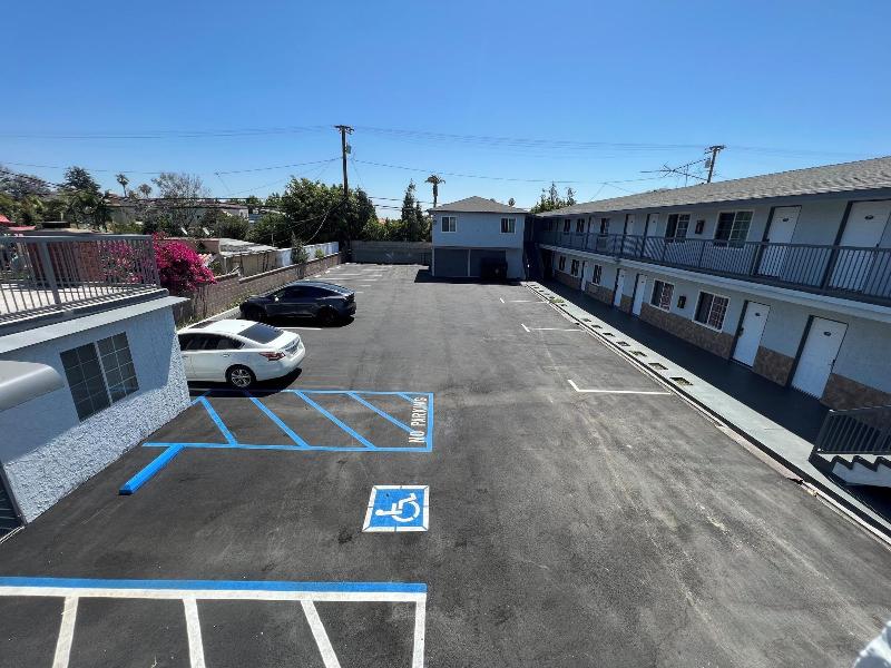 Sunshine Motel image