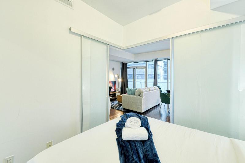 Rivetstays The York image