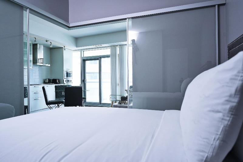 Rivetstays The York image