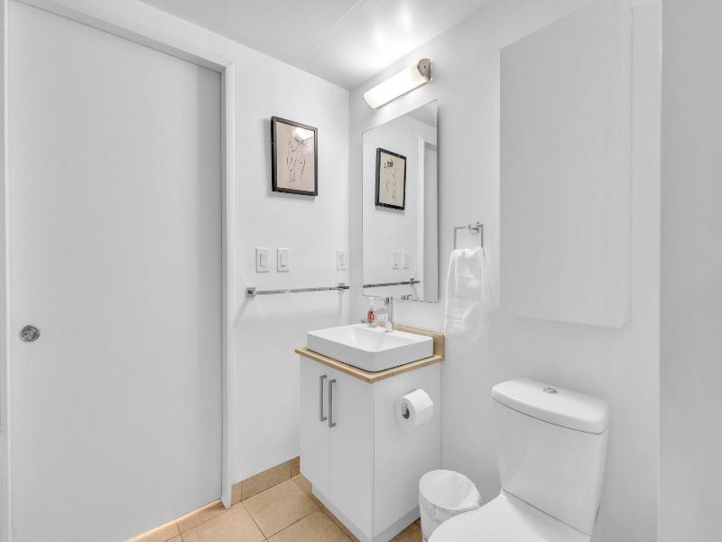 Rivetstays The York image