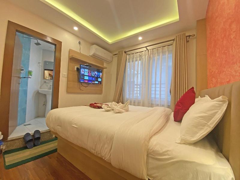 Hotel Malati image