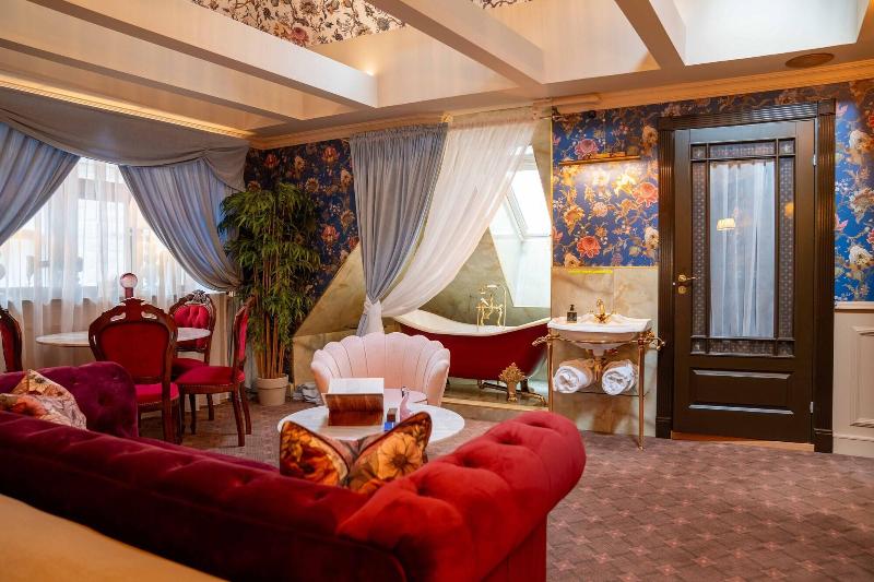 Hotel Charmante image