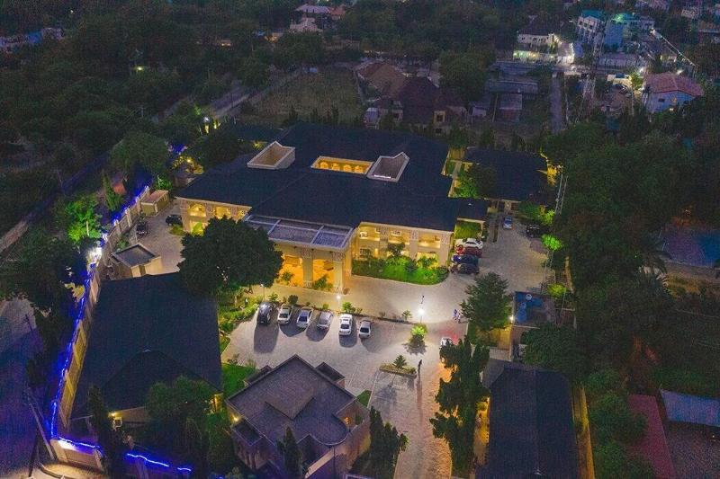 Bon Hotel Kano