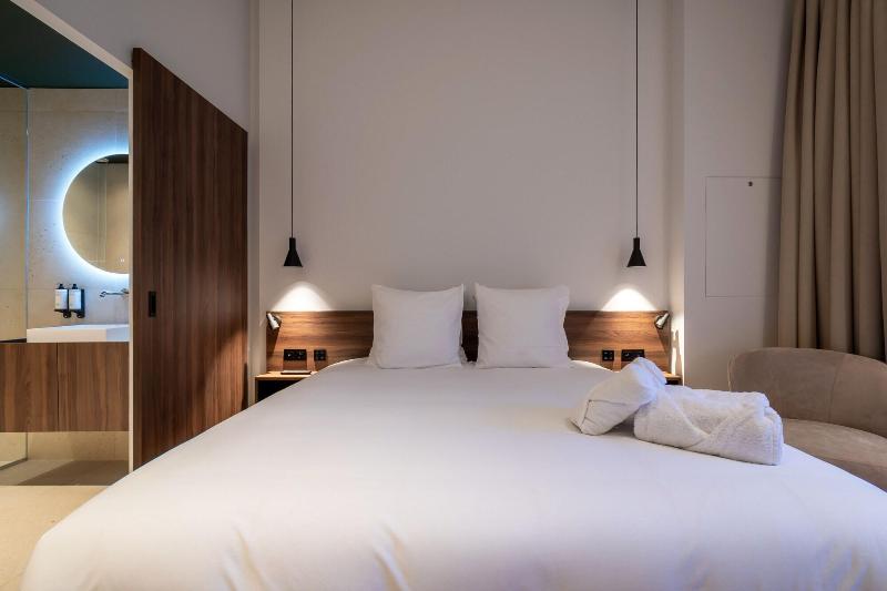 One Two Four Hotel Spa image