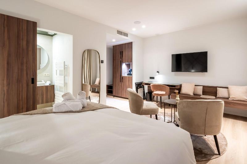 One Two Four Hotel Spa image