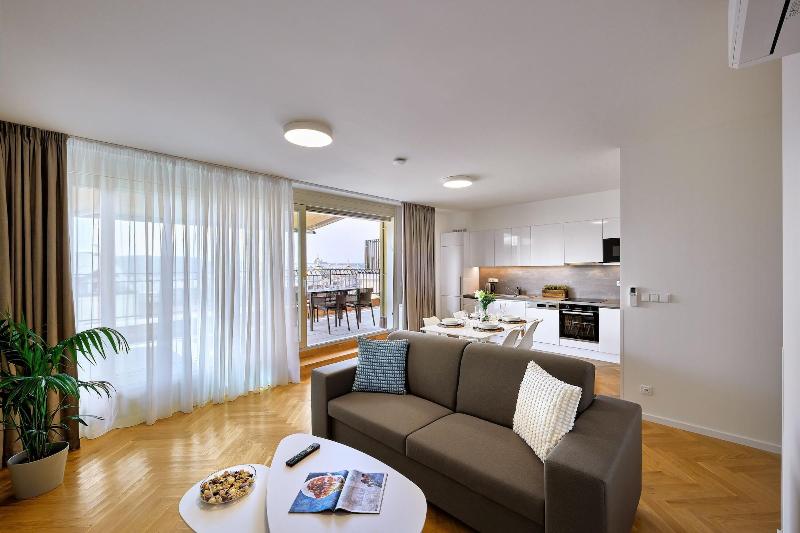 Downtown Suites Rubesova image