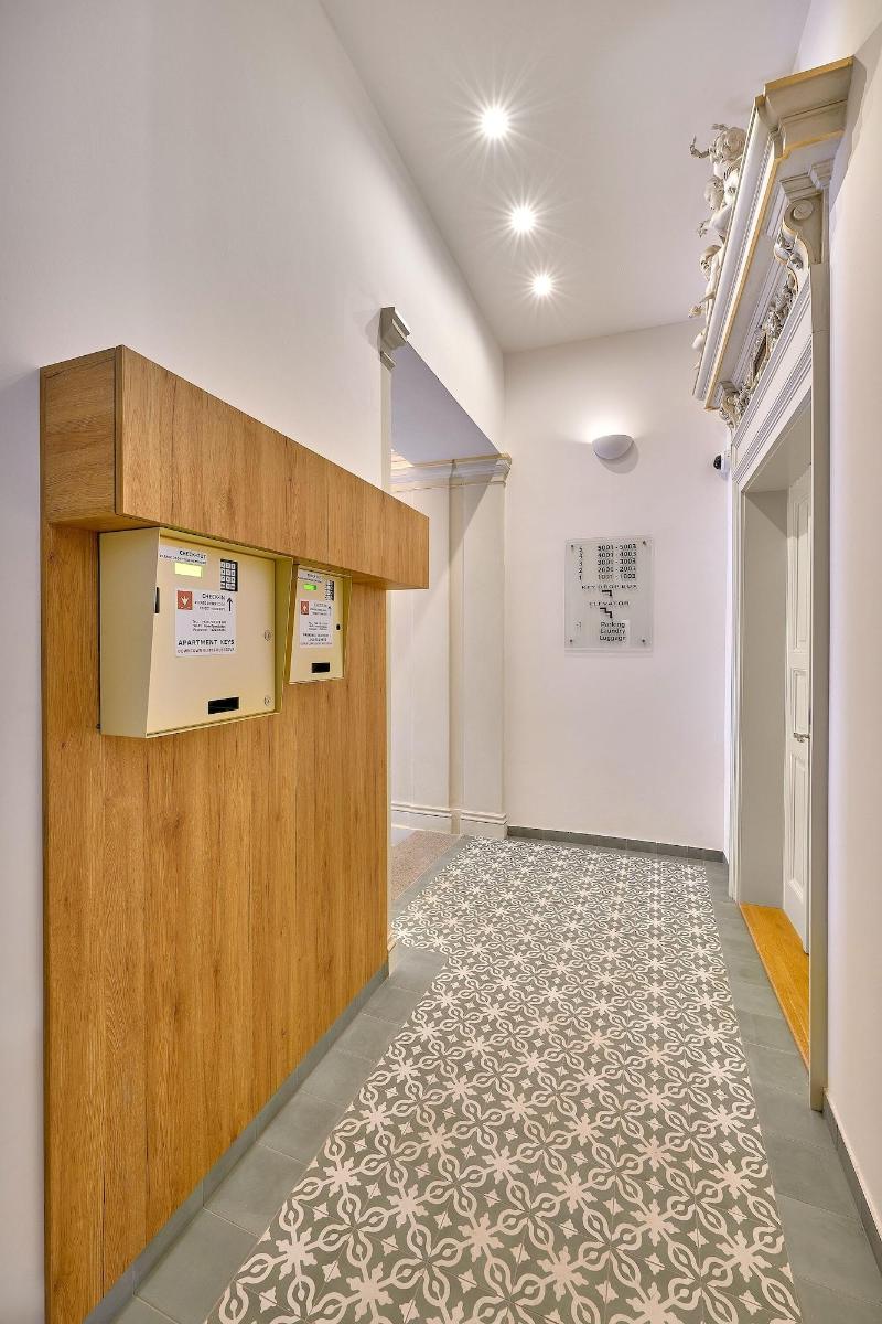 Downtown Suites Rubesova image