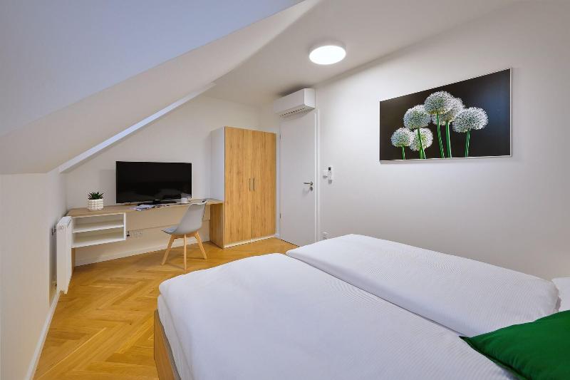 Downtown Suites Rubesova image