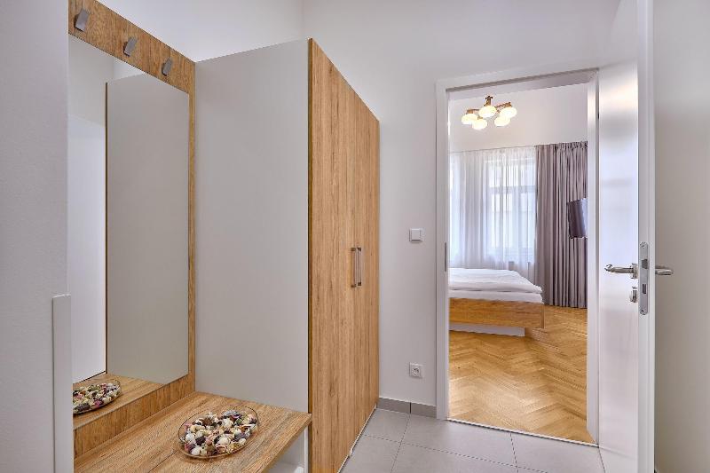 Downtown Suites Rubesova image