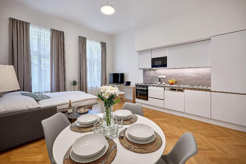 Downtown Suites Rubesova image