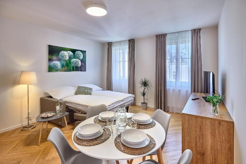 Downtown Suites Rubesova image