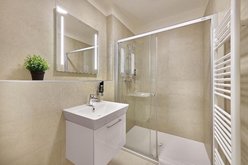 Downtown Suites Rubesova image