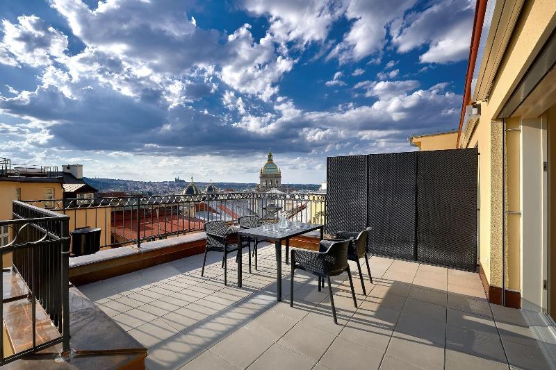 Downtown Suites Rubesova image