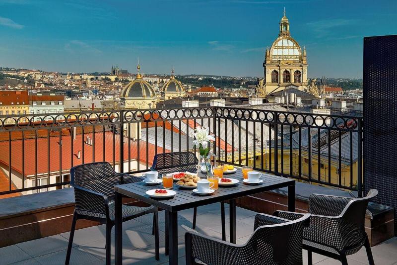Downtown Suites Rubesova image