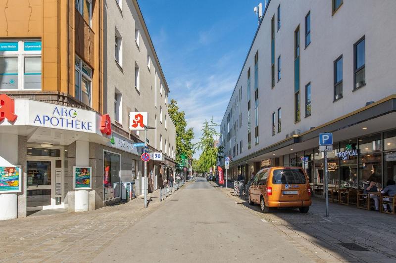 Limehome Oberhausen Paul Reusch Str image