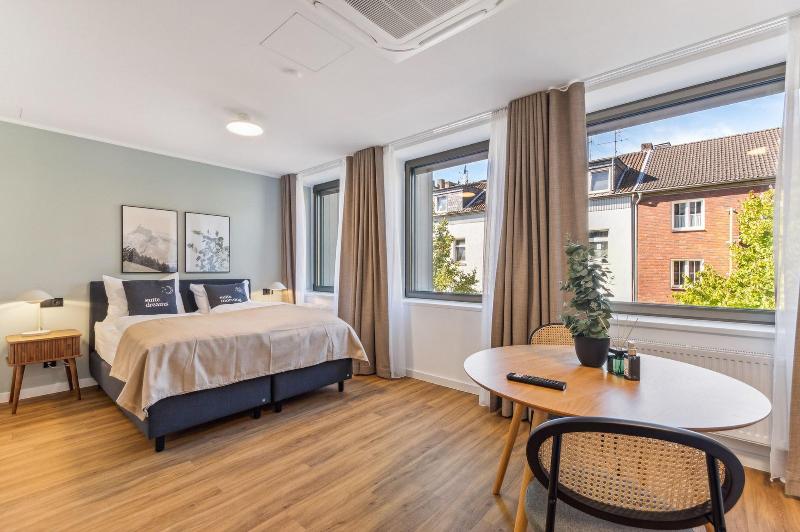 Limehome Oberhausen Paul Reusch Str image