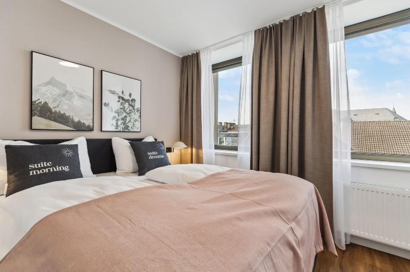 Limehome Oberhausen Paul Reusch Str image