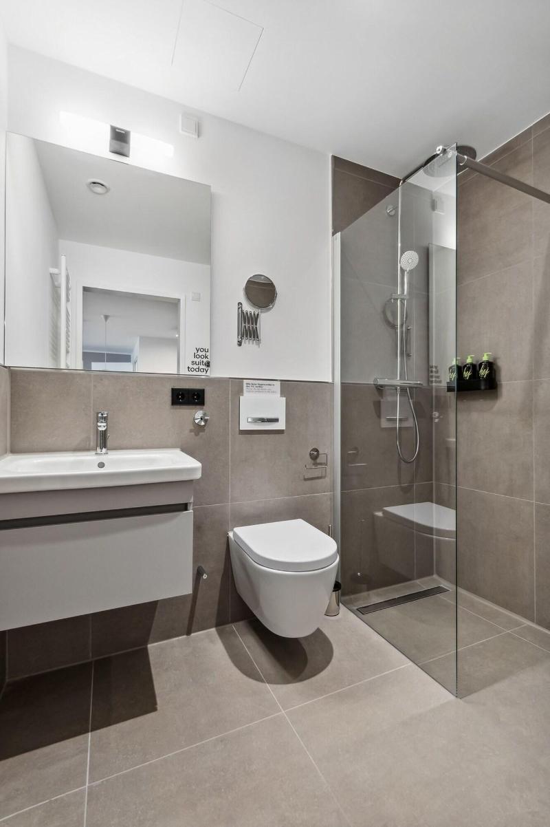 Limehome Oberhausen Paul Reusch Str image