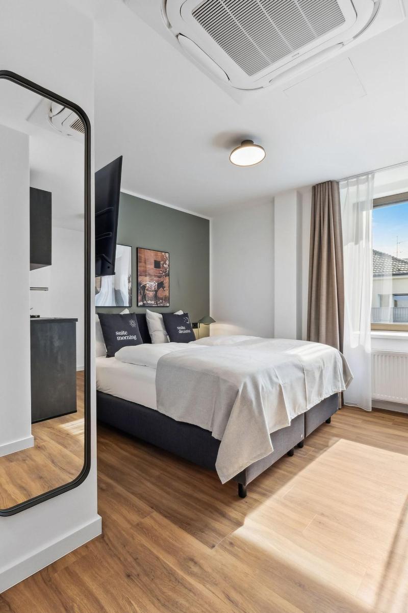 Limehome Oberhausen Paul Reusch Str image