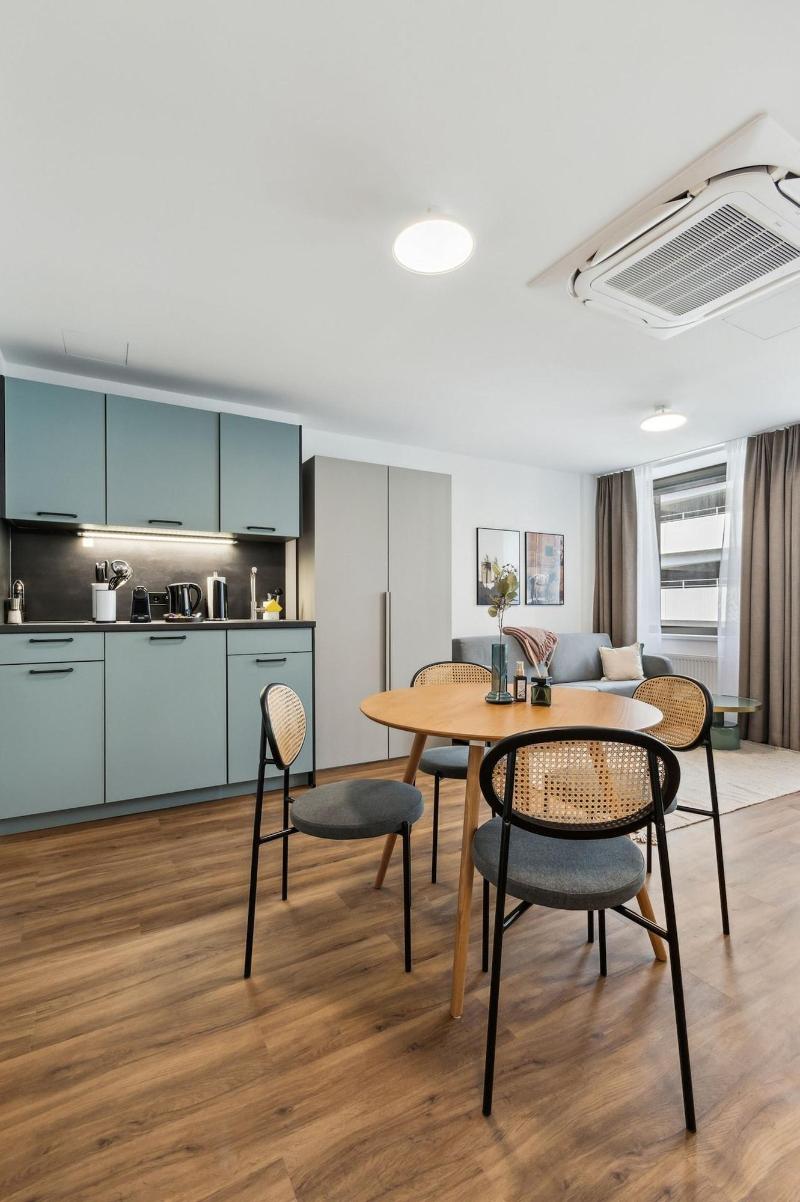 Limehome Oberhausen Paul Reusch Str image