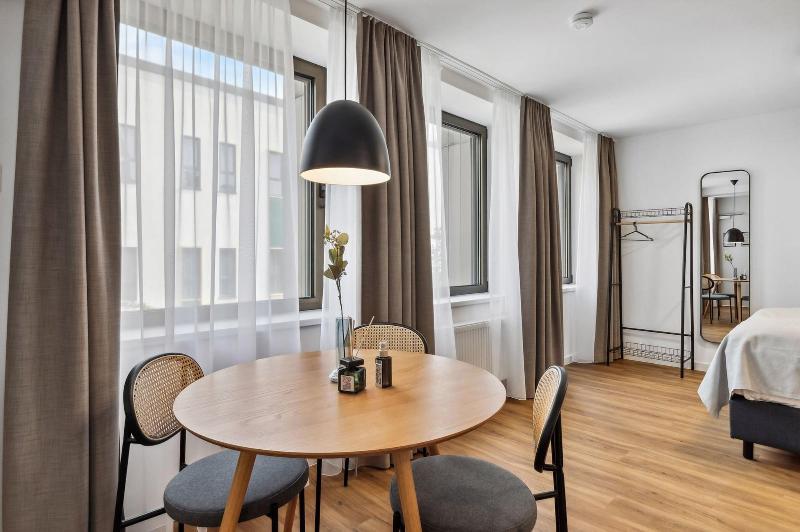 Limehome Oberhausen Paul Reusch Str image